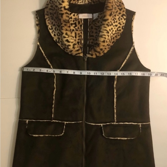 Chico's 1 Faux Brown Suede vest with faux leopard fur - Picture 4 of 8